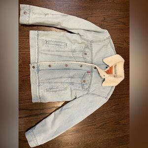 Levi’s Sherpa Trucker jacket